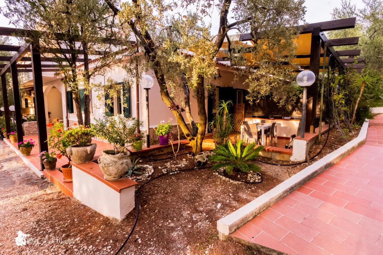 Villa Anna Residence Rodi Rodi Garganico Buitenkant foto
