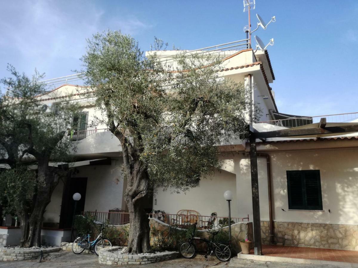 Villa Anna Residence Rodi Rodi Garganico Buitenkant foto